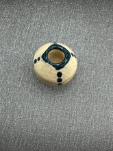 Load image into Gallery viewer, teeny vase
