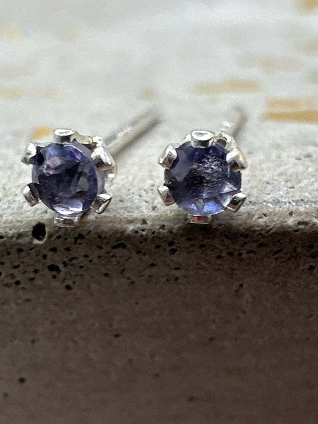 iolite earrings - 2mm