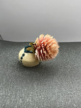 Load image into Gallery viewer, teeny vase
