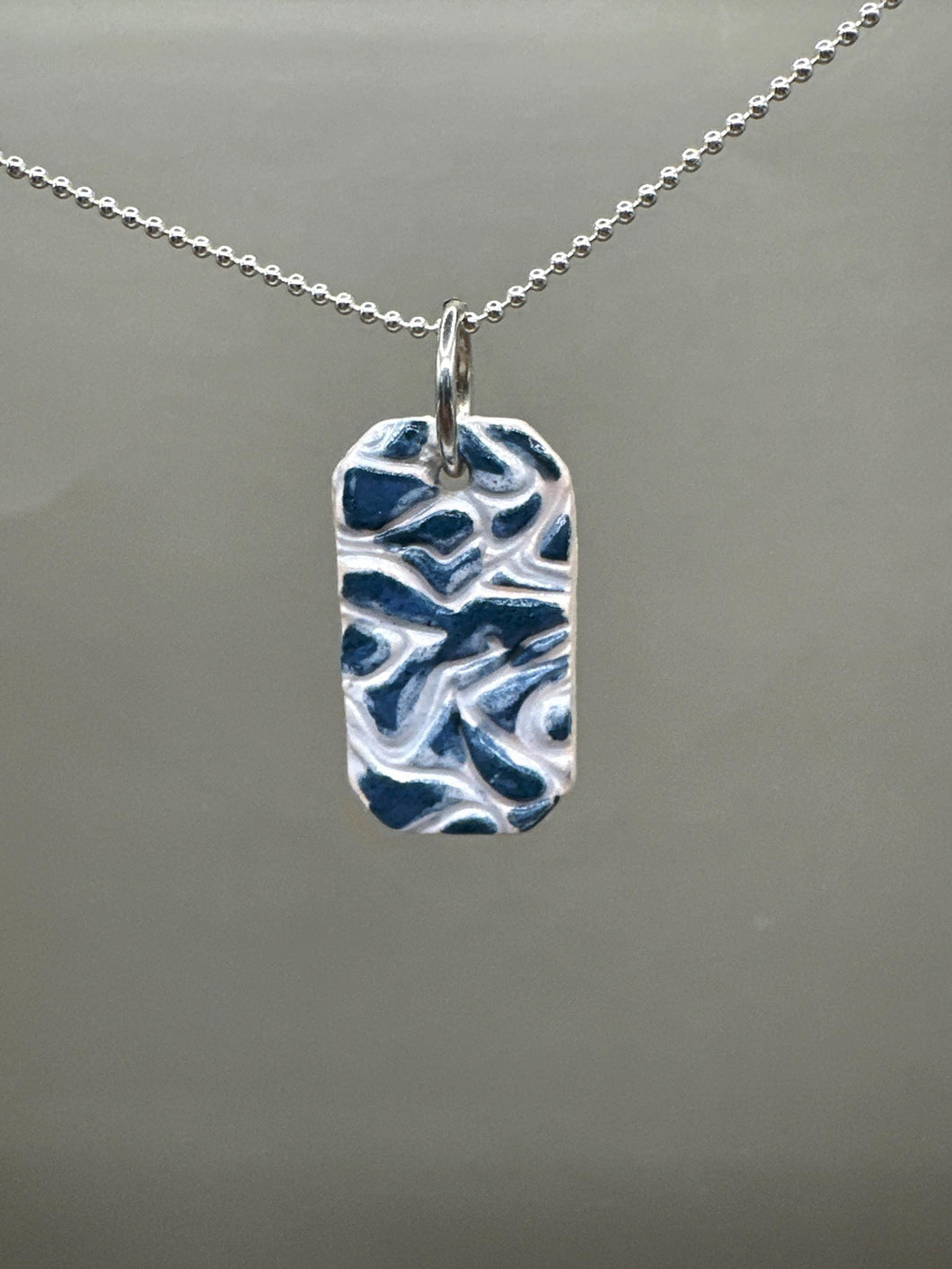 swirly pendant