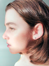 Load image into Gallery viewer, blue sapphire stud earrings - 2mm
