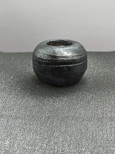Load image into Gallery viewer, metallic mini vase
