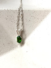 Load image into Gallery viewer, chrome diopside necklace
