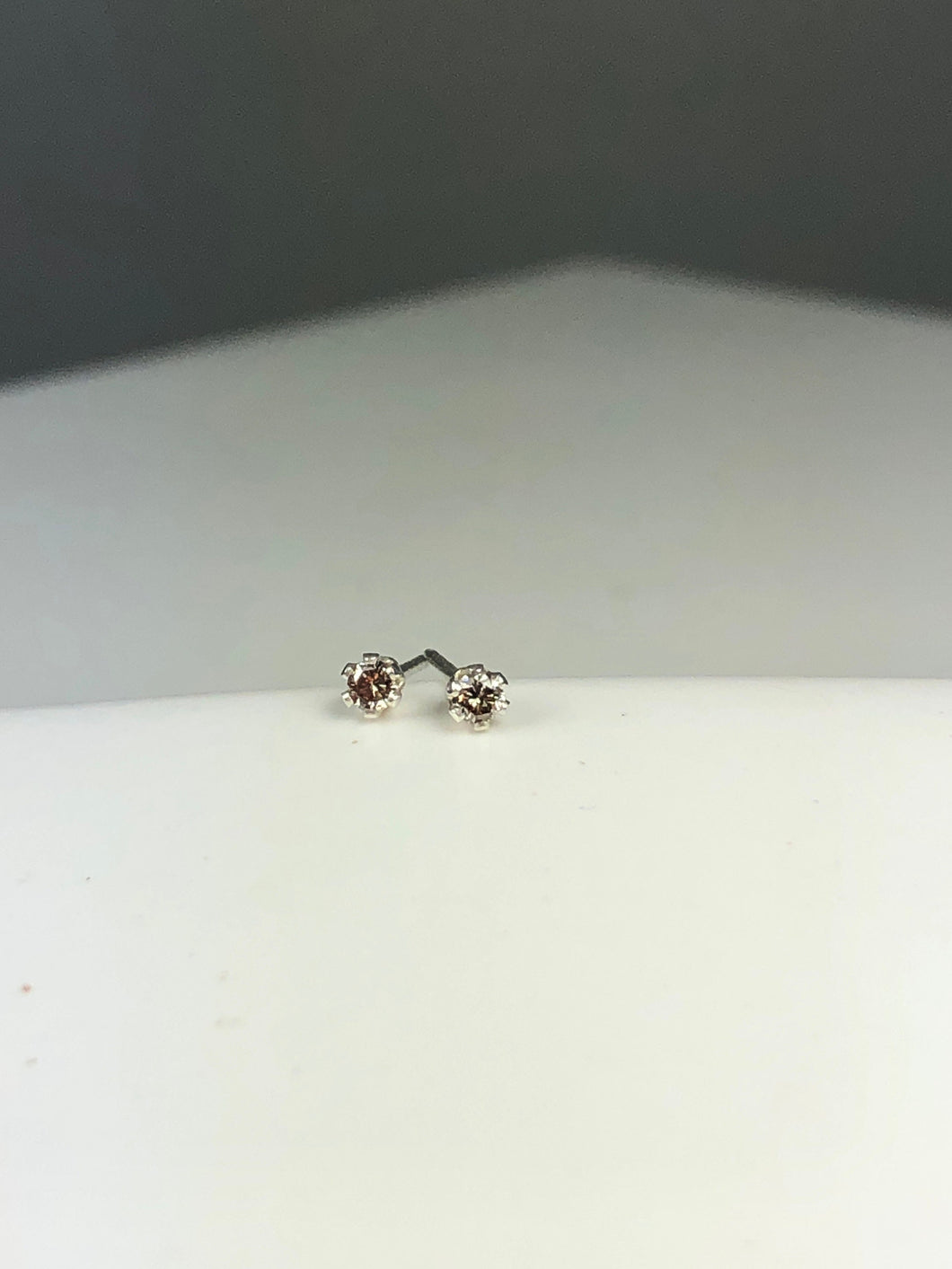 champagne diamond stud earrings - 2mm