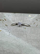 Load image into Gallery viewer, silver star ring
