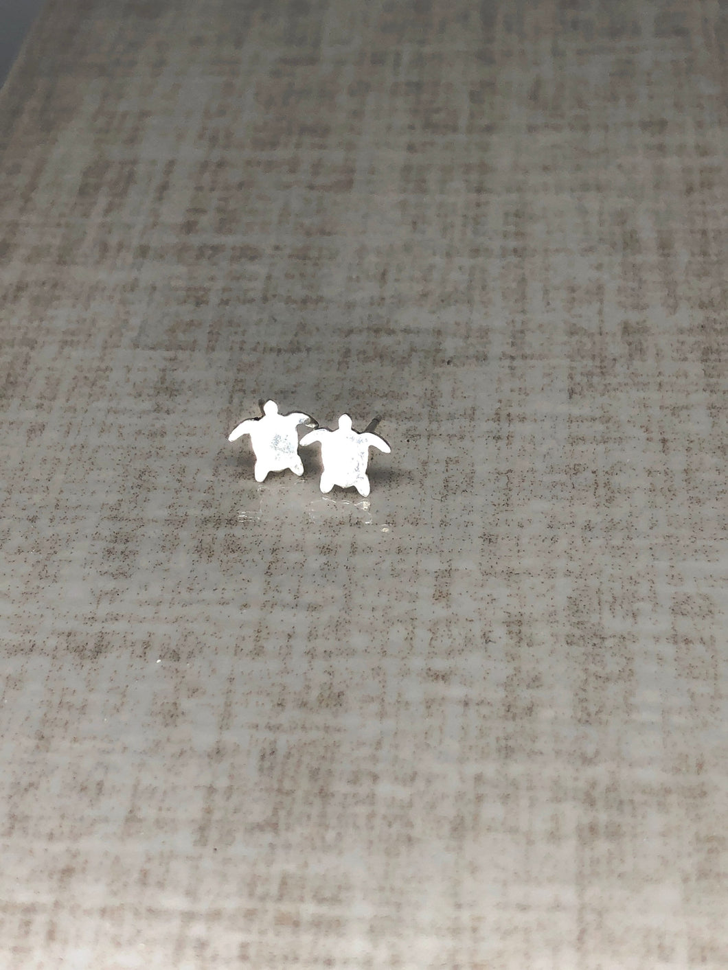tiny silver turtle earrings