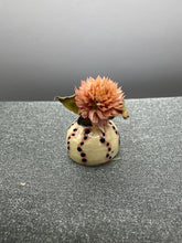 Load image into Gallery viewer, mini short vase

