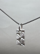 Load image into Gallery viewer, rectangle silver scale necklace
