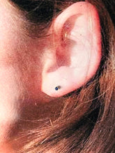 Load image into Gallery viewer, blue sapphire stud earrings - 2mm
