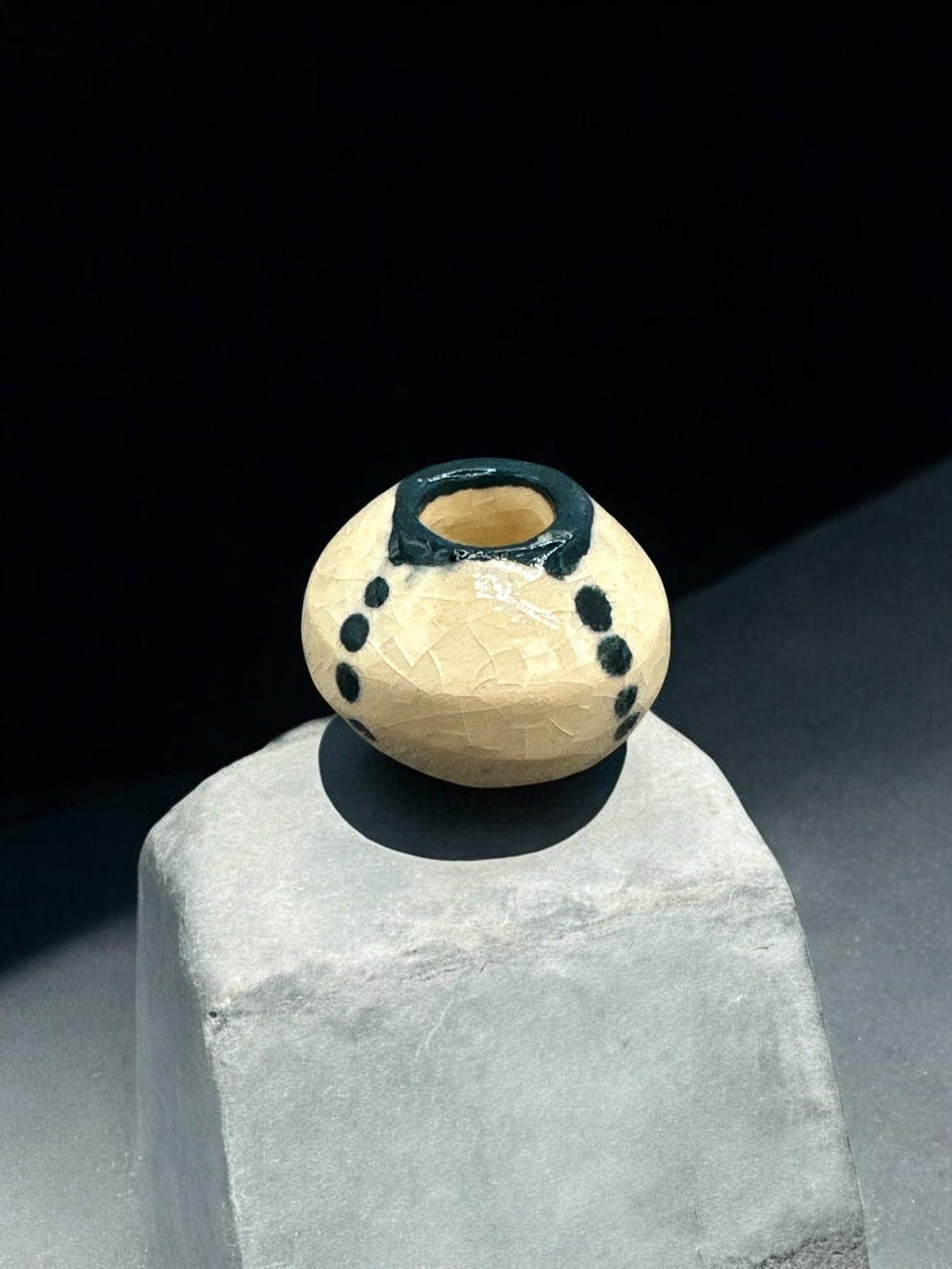 teeny vase