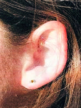 Load image into Gallery viewer, orange sapphire stud earrings - 2mm
