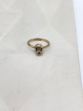Load image into Gallery viewer, face ring I in 14K gold
