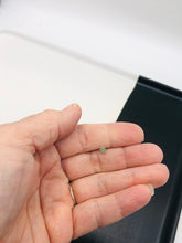 Load image into Gallery viewer, Tiny star earrings
