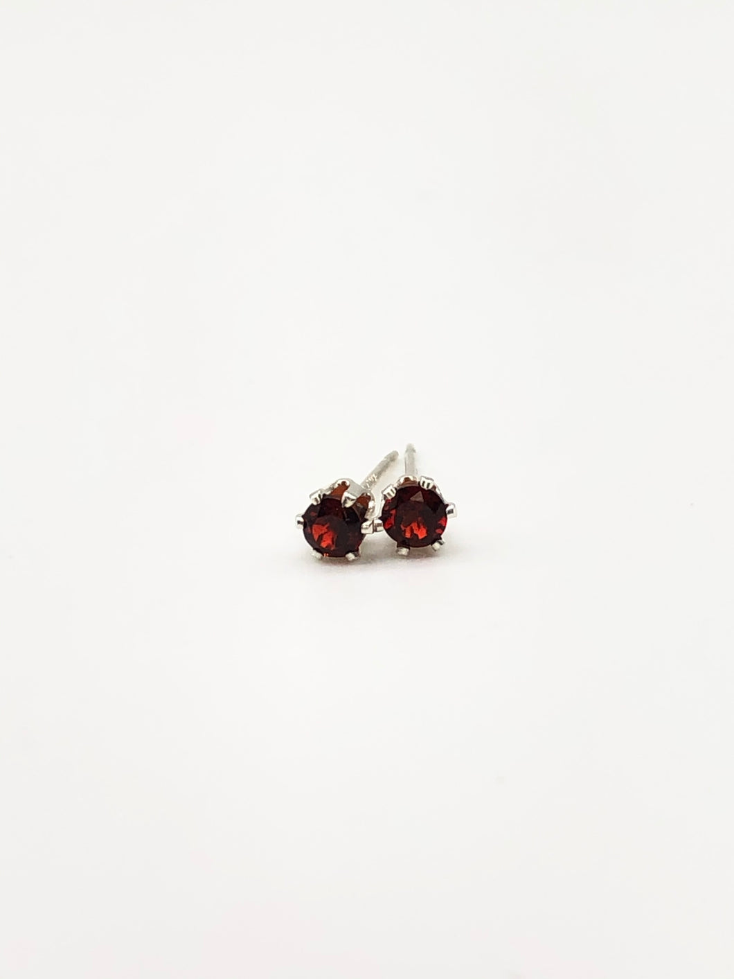 garnet stud earrings - 4mm