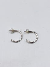 Load image into Gallery viewer, silver hoop earrings
