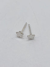 Load image into Gallery viewer, tiny silver flower stud earrings
