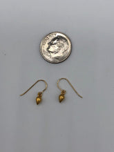 Load image into Gallery viewer, tiny gold color drop earrings
