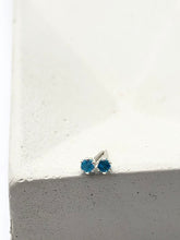 Load image into Gallery viewer, apatite stud earrings - 2mm
