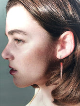 Load image into Gallery viewer, scarlet and white crackle spike earrings
