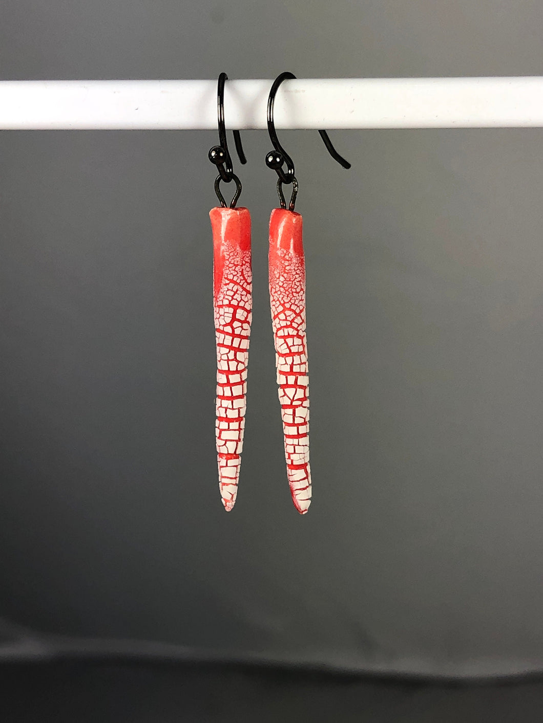 scarlet and white crackle spike earrings